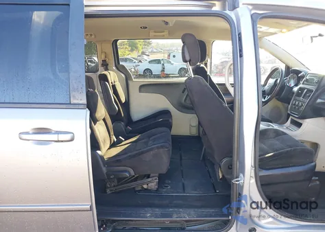 2014 Dodge Grand Caravan Sxt z USA, uszkodzony, nr VIN 2C4RDGCGXER206078